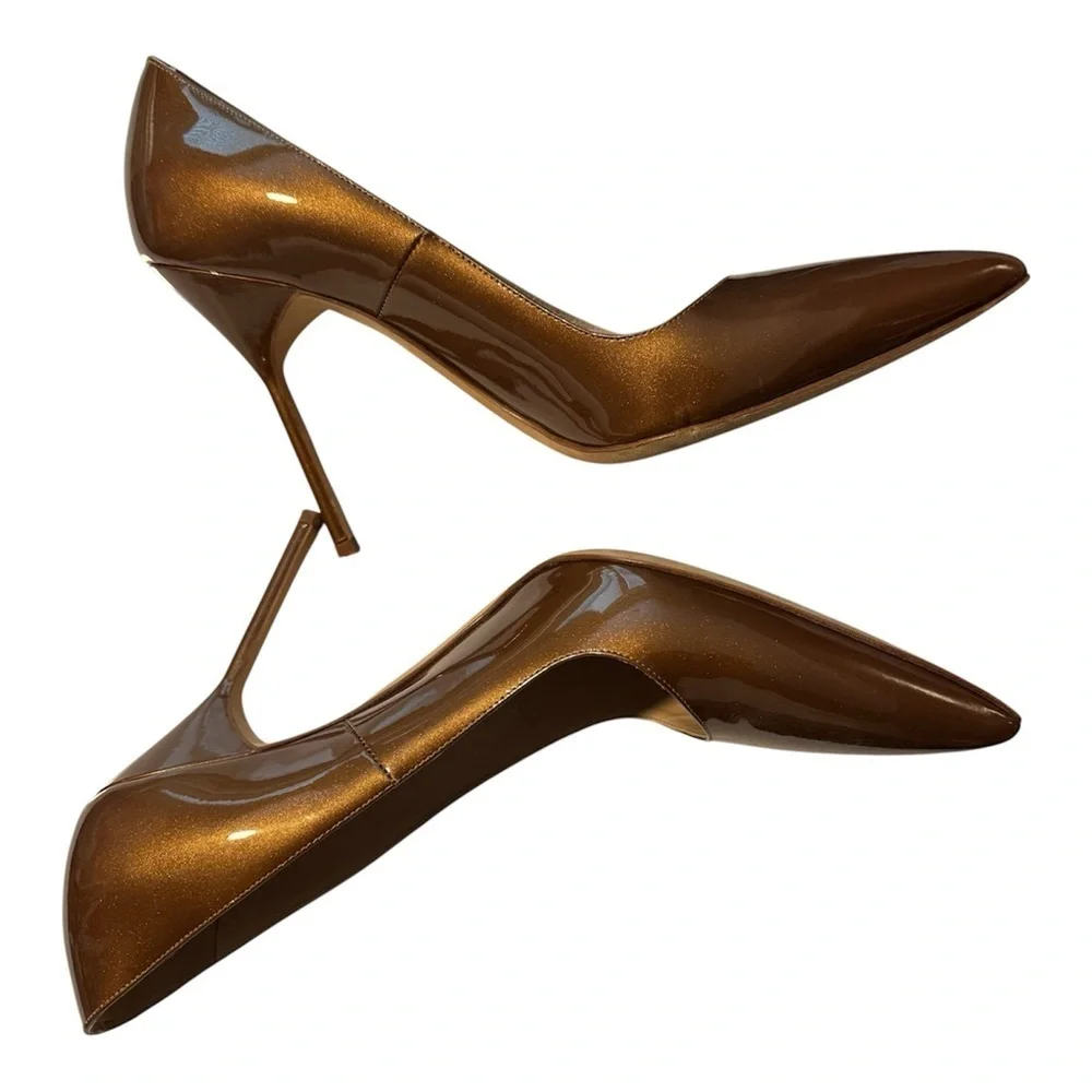 Manolo Blahnik Shiny Tan Heels | Very Good Condition